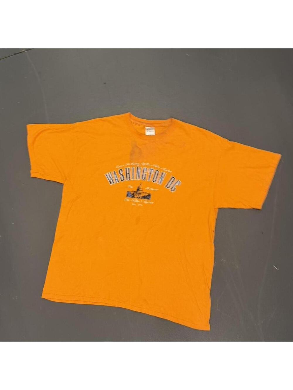 Gildan Men's Orange and Yellow Tshirt